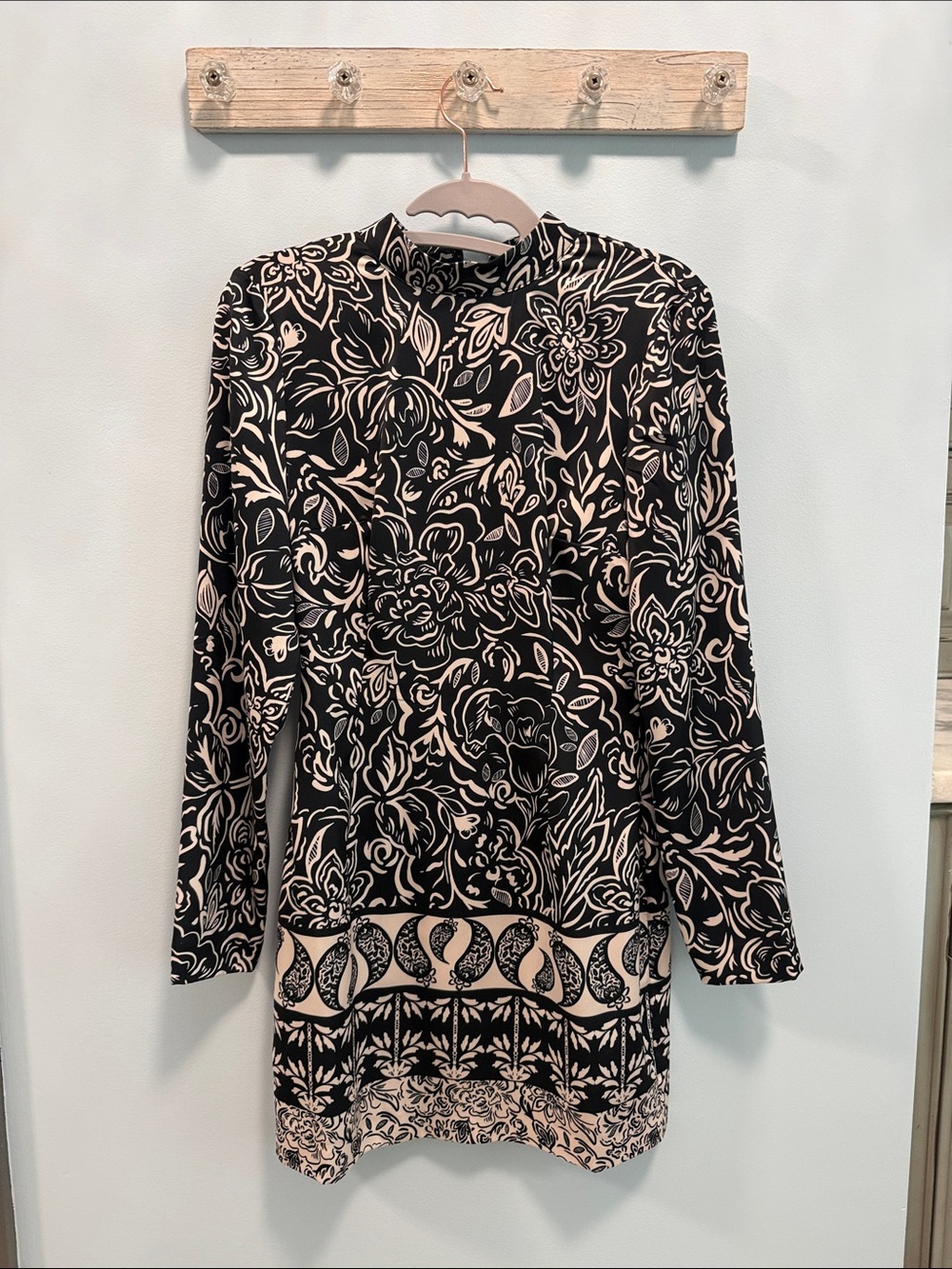 Chelsea & Violet Black and Cream Floral Long-Sleeve Dress